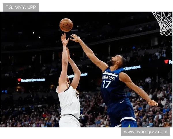 戈贝尔挡拆护筐牵制约基奇内线效率